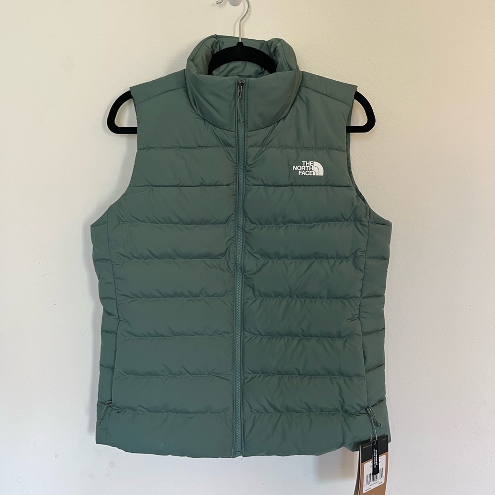 COPY - NWT The North Face Women’s Aconcagua 3 Vest in Dark Sage